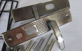 Замена ручки металлической двери - 4